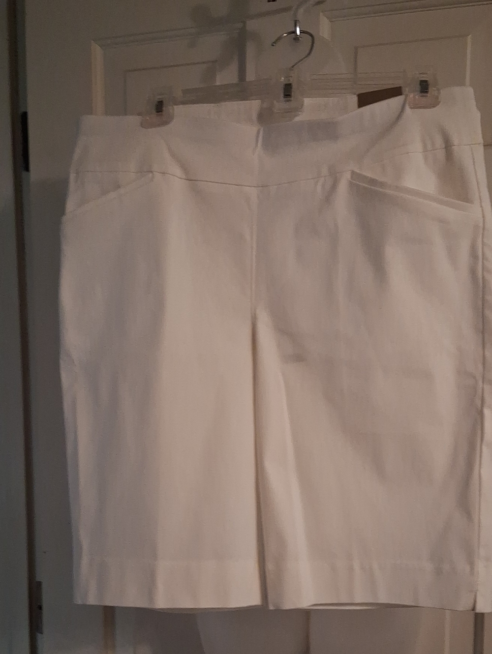 Chico's White Pull-On Bermuda Shorts